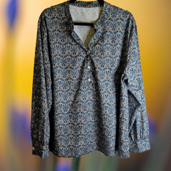 3XL NWOT long sleeve polyester blue print woman's casual blouse. - Picture 1 of 1